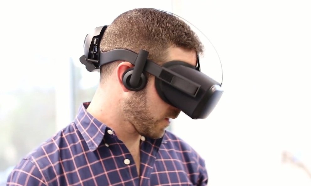 Oculus анонсировала новое VR-устройство Santa Cruz_6