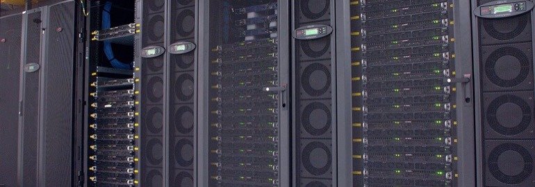 Обложка: В Россвязи заявили, что операторы технически не могут выполнять «закон Яровой»