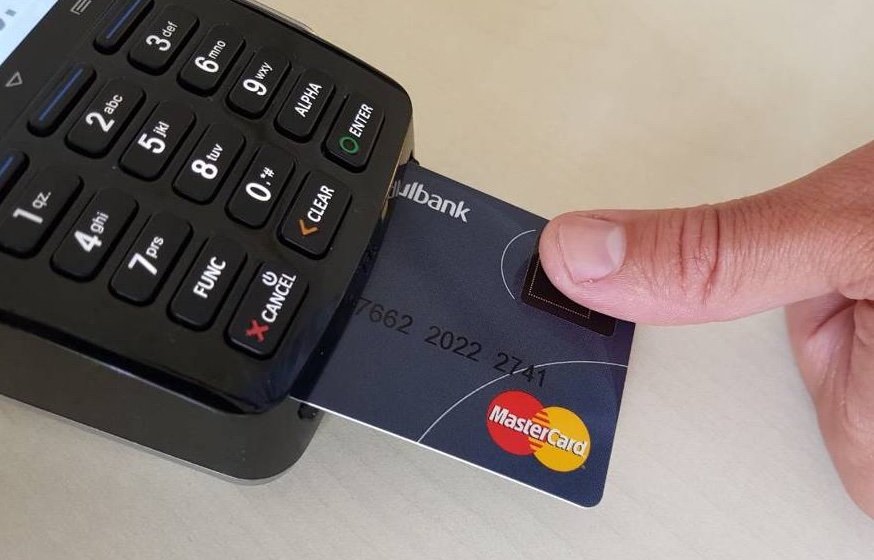 Samsung и Mastercard выпустят банковские карты со сканером отпечатка пальцев_2