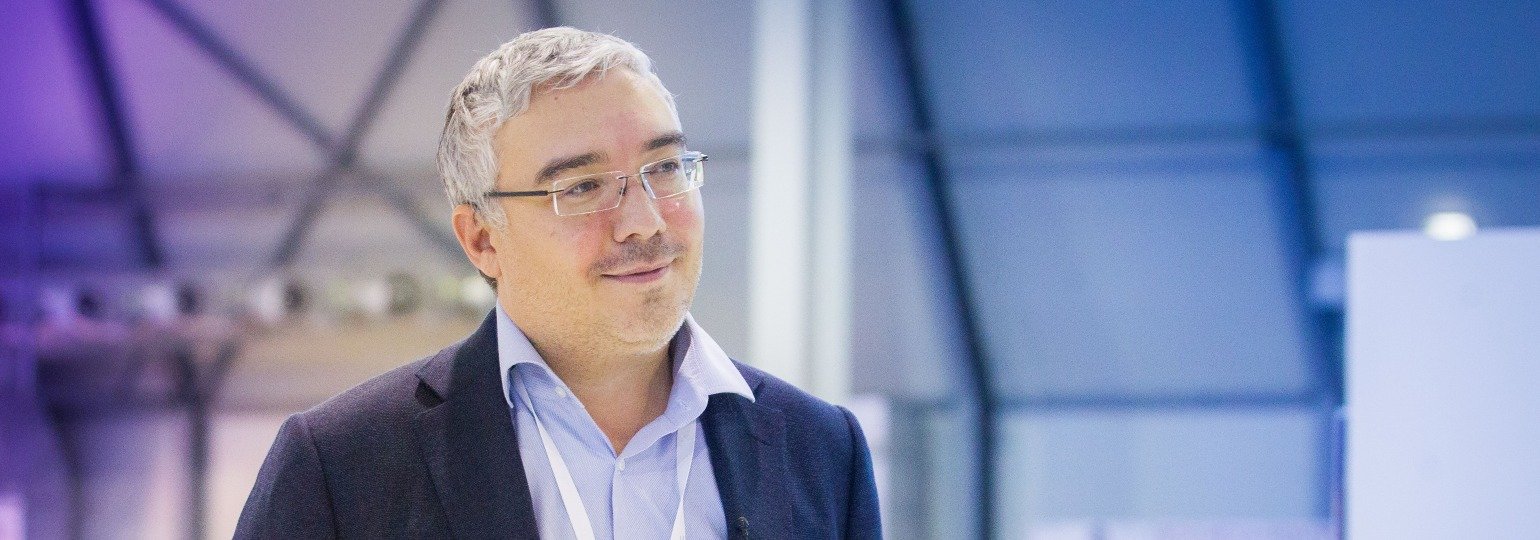 Обложка: Дмитрий Песков: «Я вижу больше перспектив у закона о киборгах, чем у закона о роботах»