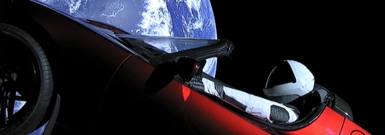 Обложка: Ученые сделали вывод, что отправленная к Марсу Tesla может упасть на Землю