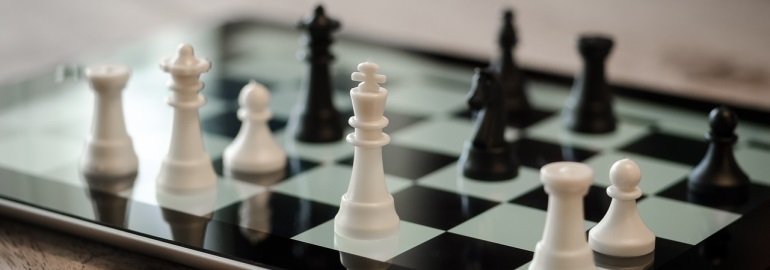 Обложка: DeepMind представила нейросеть AlphaZero, способную обучиться настольной игре с нуля за несколько часов
