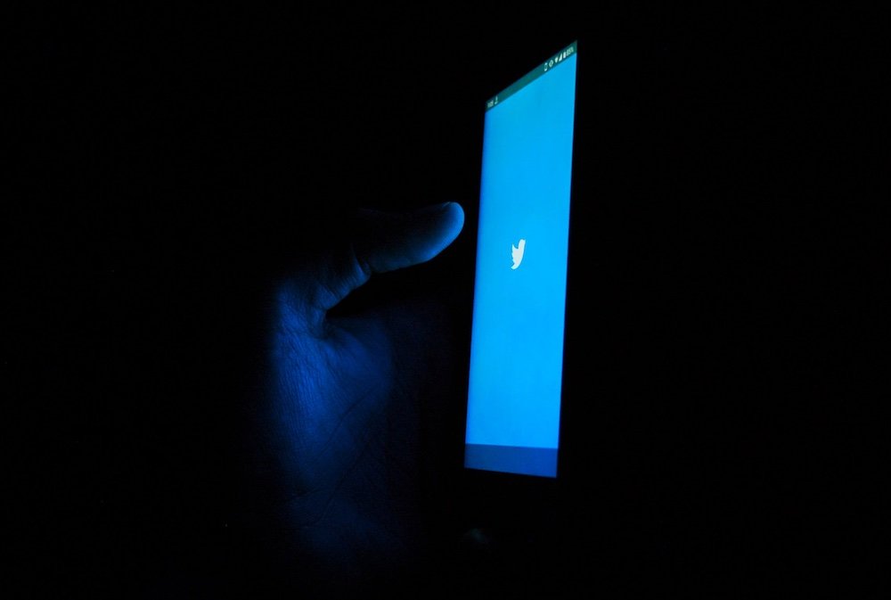В Twitter найдена активная уязвимость, позволяющая «спрятать» в картинке вредоносный файл_1