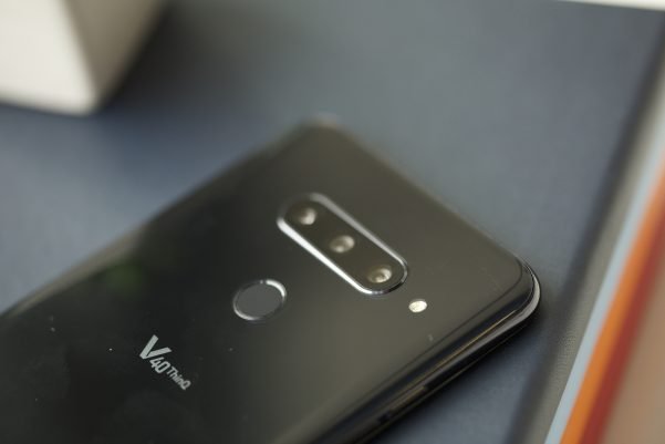 Чем нас будут удивлять производители смартфонов в 2019 году_27
