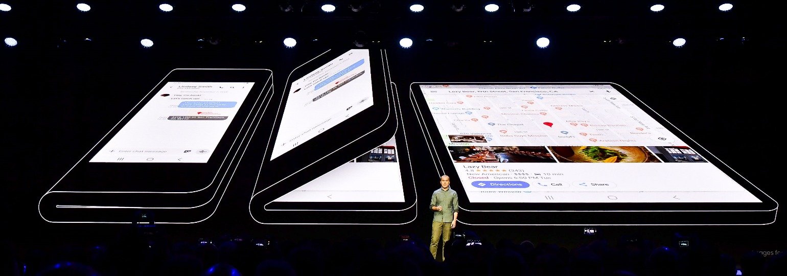 Обложка: Samsung представила складной смартфон с гибким экраном