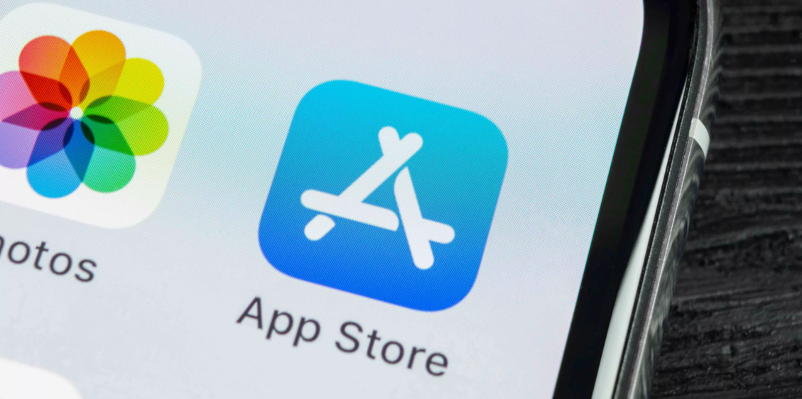 Обложка: Apple удалила приложение ICEBlock, отслеживавшее агентов иммиграционной службы США