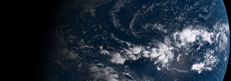Обложка: Скрипт для установки обоев с видом на Землю из космоса в реальном времени