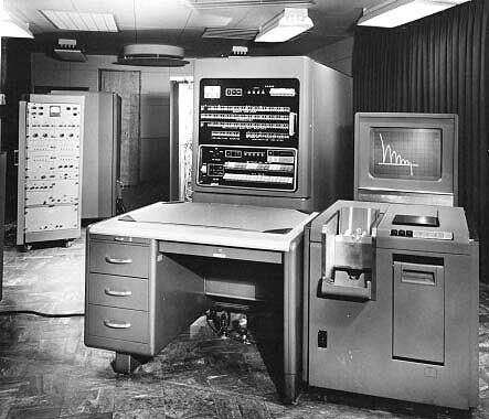 Model 701 — обзор первого компьютера корпорации IBM 1