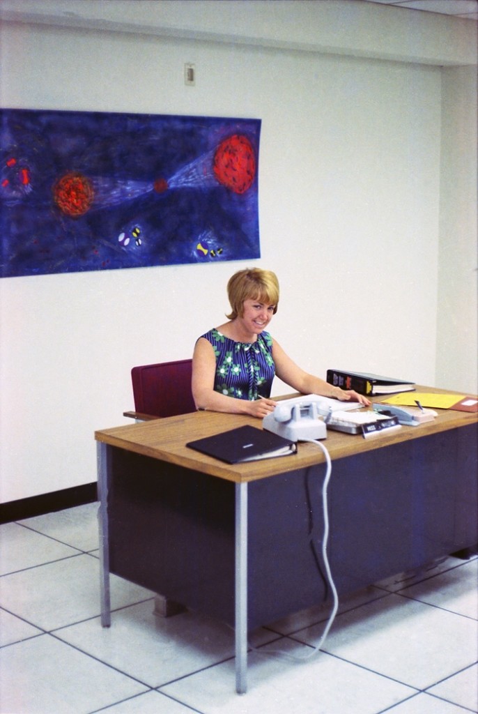 Женщины в Bell Labs 1960-х годов — в фотографиях на фоне огромных ЭВМ тех времён 4
