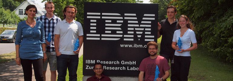 Обложка: Учёные из IBM смогли записать один бит информации на атом и считать его