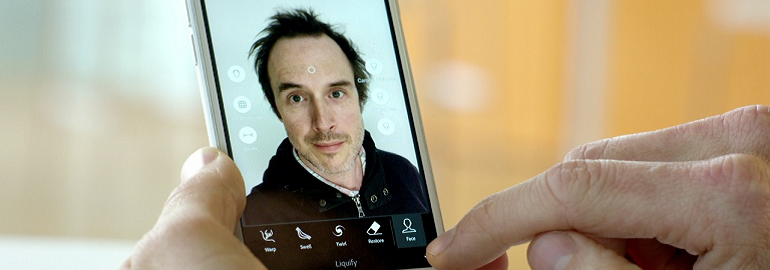 Обложка: Adobe продемонстрировала возможности нового приложения Sensei для обработки селфи