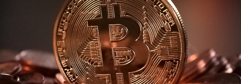 Обложка: Курс биткоина просел до 13 000 долларов