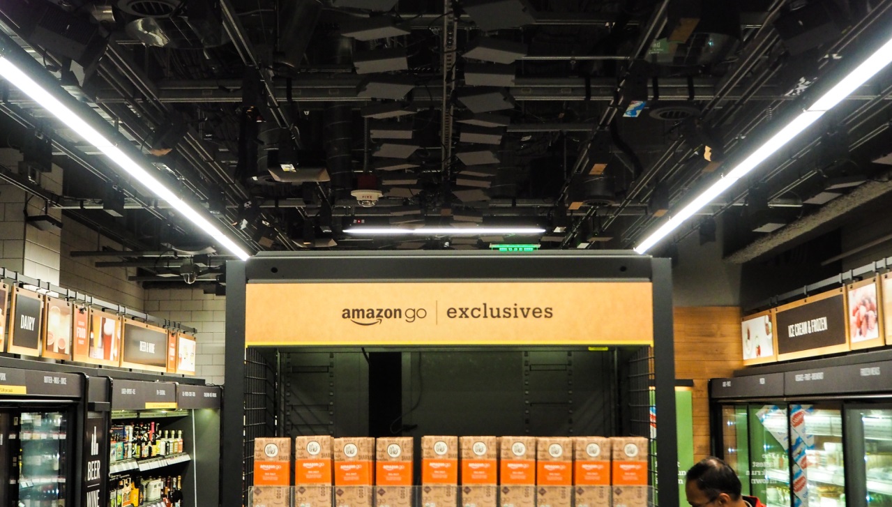 В Америке открылся первый бескассовый супермаркет Amazon Go 2