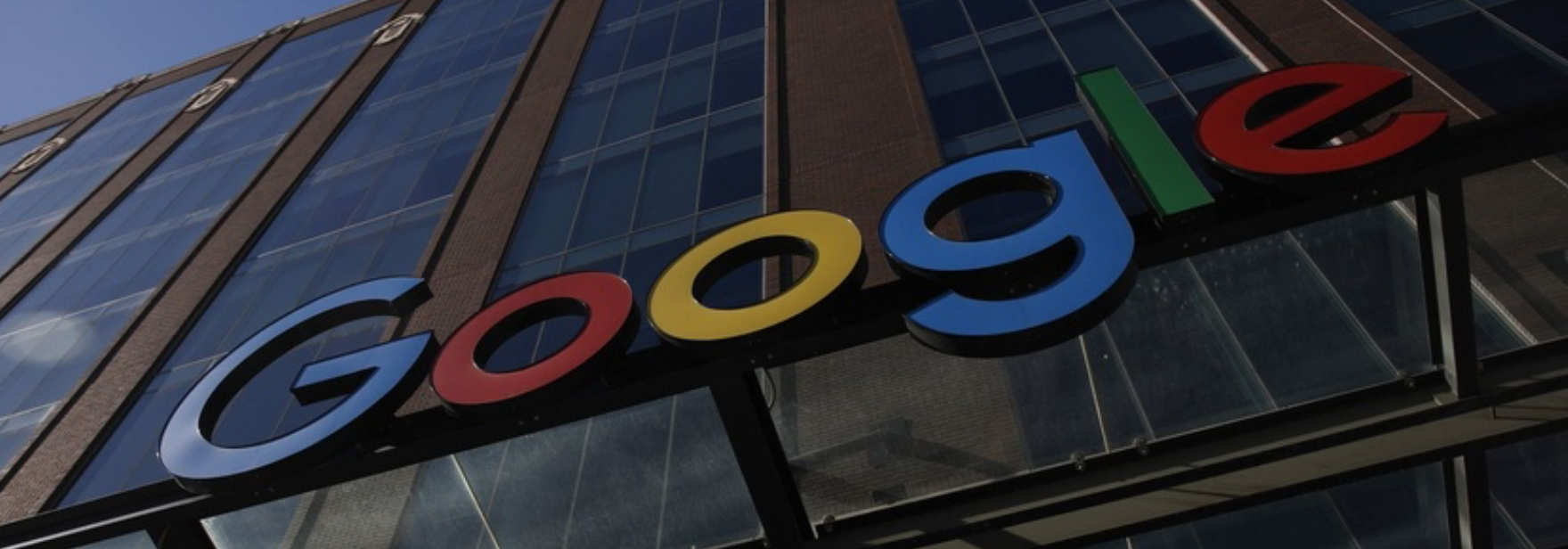 Обложка поста Google сообщила, что не будет удалять запрещённый контент, если проиграет в суде «Царьграду». За это компанию могут заблокировать в России