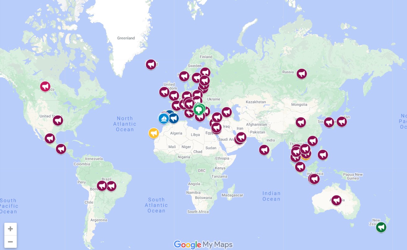 Chat map to help with the relocation of an IT specialist