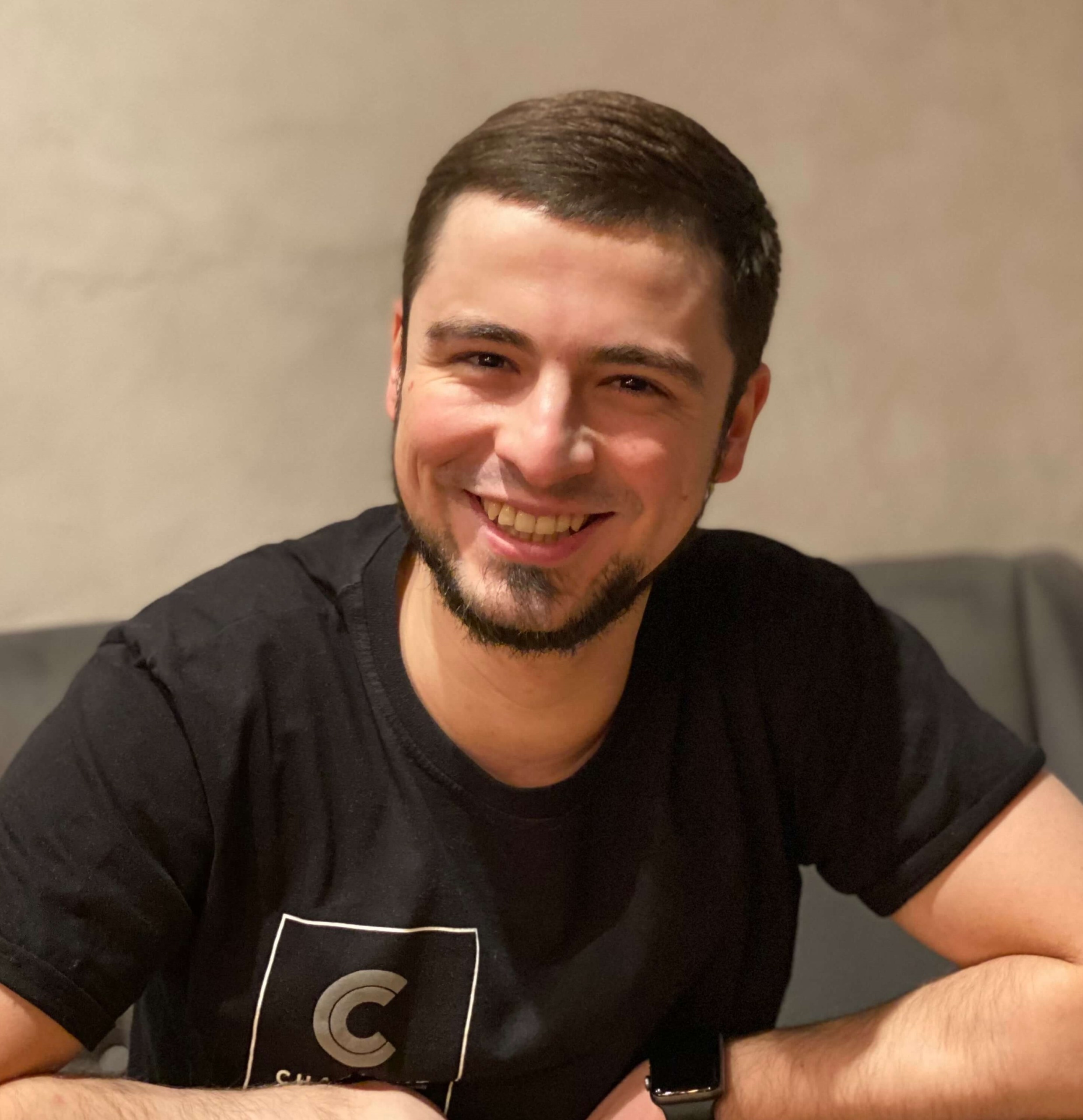 Аватарка эксперта Владислав Гукасов
