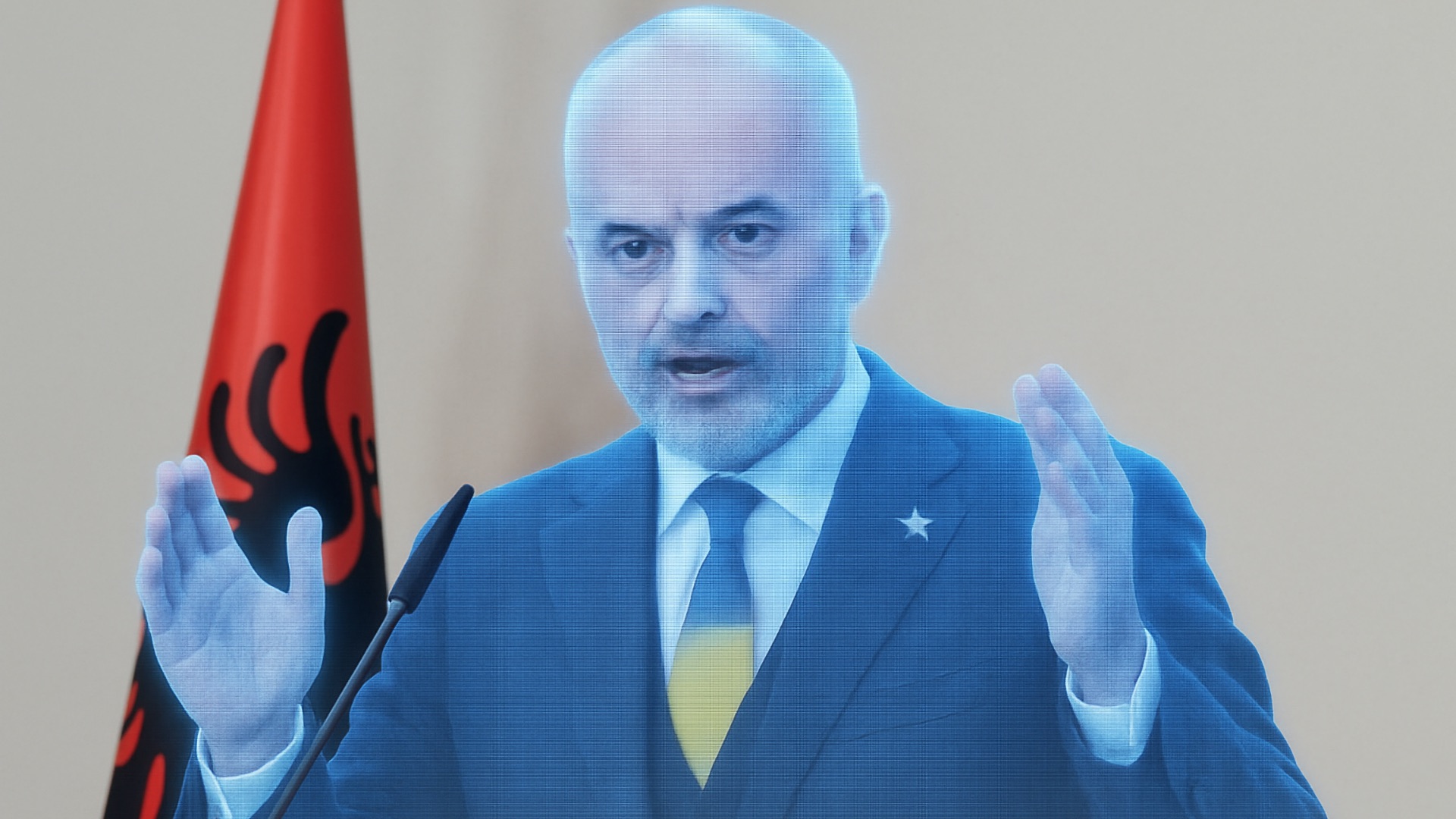 🔥 В Албании появился первый в мире ИИ-министр для борьбы с коррупцией