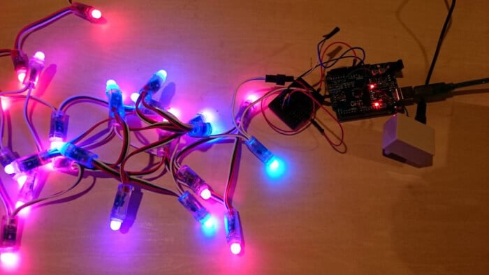Готовимся к Новому году: простая гирлянда на Arduino 4